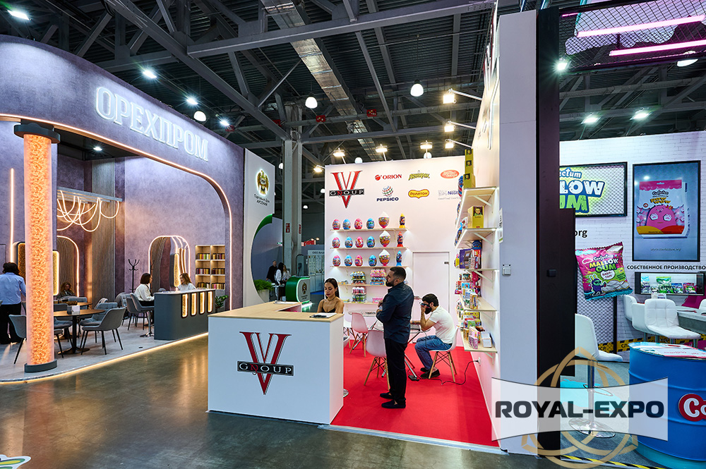 Стенд "VV GROUP" 4